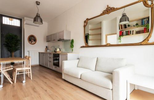 Mazzo Apartment | Cozy AirLoft 2 Near Rho Fiera with Pet-Friendly Amenities