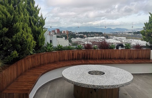 Zona 13 Apartment | Convenient Airport Apartment with Pet-Friendly Amenities