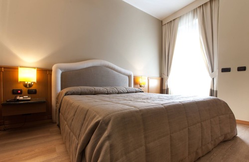 Lonate Pozzolo Hotel | Convenient Airport Hotel Motel Malpensa with Spa & Breakfast