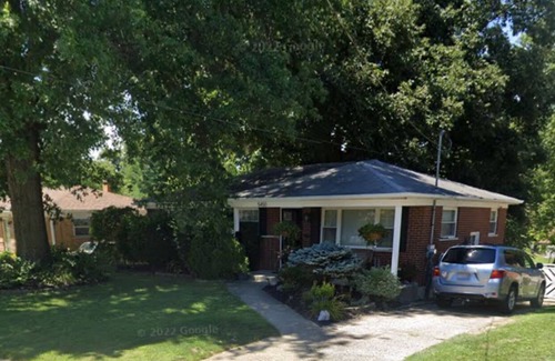 Delhi Hills House | Convenient Parking Options Near the Airport or RV Park