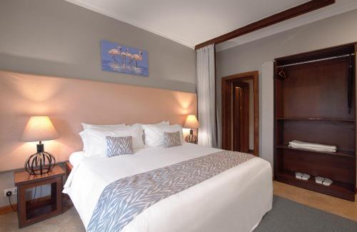Arusha Cabin | Airport Planet Lodge