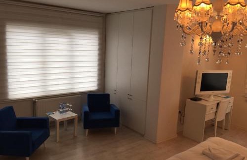Pendik Apartment | Convenient Airport Residence with Family-Friendly Amenities