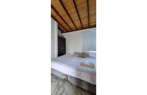 Rionegro Apartment | Convenient Airport Step Studio Apartment for Your Getaway