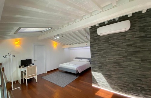 Peretola Apartment | Airport Suite: Family and Pet-Friendly Comfort Awaits