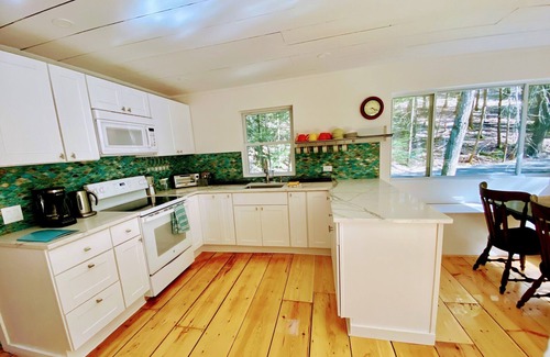 Kerhonkson House | Relaxing 3BR Retreat by a Roaring Creek - Guest Rated 9.8