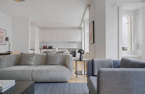 Gundeldingen Apartment | Bright Gundelingen 3.5 Room with Kitchen & Pet-Friendly
