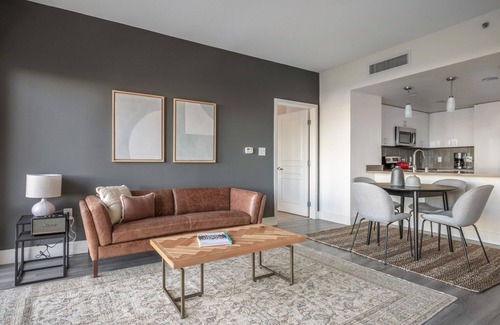 Mountain View Apartment | Inviting Mountain View 2BR with Pool & Fitness Center