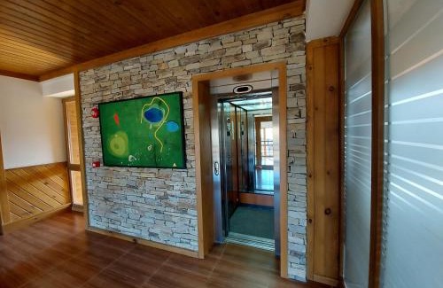 Razlog Apartment | Relaxing Airy Studio at Pirin Golf Aparthotel & Spa