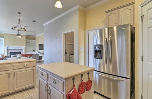 Travis Landing Villa | Airy Villa in Austin w/Badminton/Volleyball Court