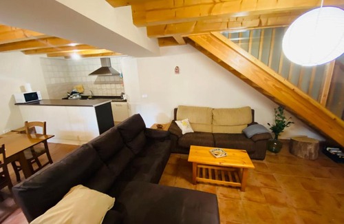 Aisa House | Enjoy Family-Friendly Comfort at Aisa Casa Simon