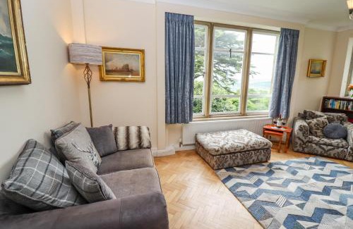 Briggswath House | Discover Aislaby Hall: Family-Friendly Retreat with Pool