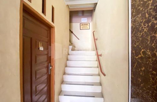 Stabat Hotel | Discover Aisyah Homestay Syariah RedPartner: Family-Friendly Stay