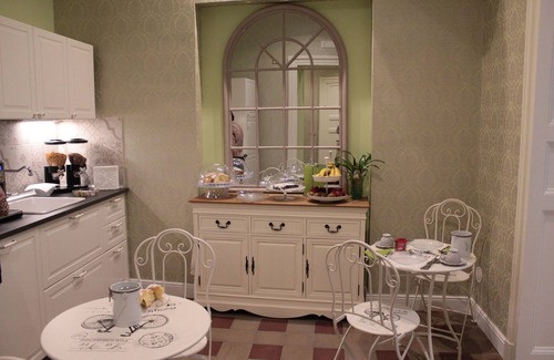 Catania City Centre Bed & Breakfast | Discover Aitna B&B: Eco-Friendly Retreat with Pool