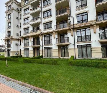 Pomorie Apartment | Child-Friendly Aivazovski Park Apartments in Pomorie