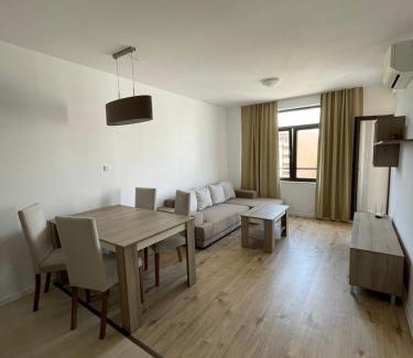 Pomorie Apartment | Child-Friendly Aivazovski Park Apartments in Pomorie