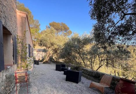 Aix-en-Provence House | Aix-en-Provence, Bastidon provençal plein cœur de la forêt avec vue unique