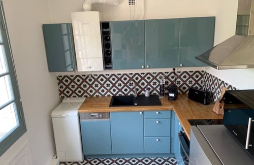 Couronne Urbaine Apartment | Cozy AIX en Provence T2 with Balcony & Spa Amenities