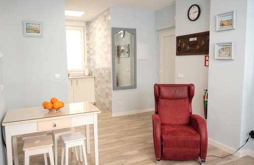 Algorta Apartment | Ocean View Aixerrota Apartamentos B: Rated 9/10 for Families