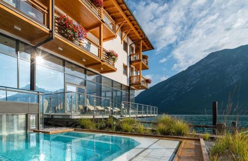 Pertisau Hotel | Experience Travel Charme Fürstenhaus with Private Pool & Ocean View