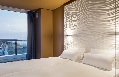 Warnemuende Hotel | Inviting aja Warnemuende: Pool, Spa & Family-Friendly Fun