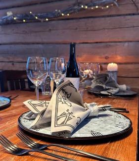 Kuusamo Bed & Breakfast | Discover Ajakka: Oceanfront Retreat with Hot Tub & Beach Access