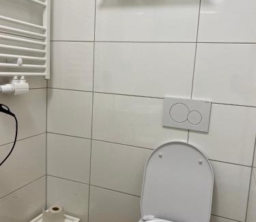 Leopoldstadt House | Family-Friendly AJO Vienna Central Room with Contactless Check-in