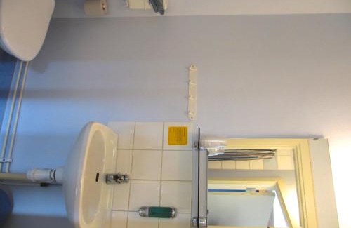 Uppsala Hotel | Discover Akademihotellet: Family-Friendly with Hot Tub & More