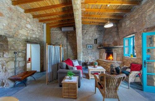 Pano Arodhes House | Experience Akamantida Platea: Pet-Friendly Ocean Views