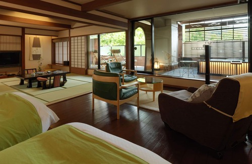 Akankohan Resort | Elegant Akan Tsuruga Bessou HINANOZA with Spa & Dining