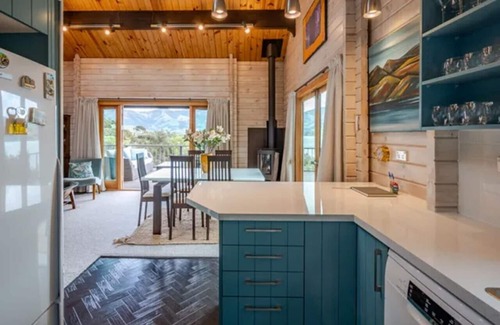 Akaroa House | Akaroa Oceanview Home