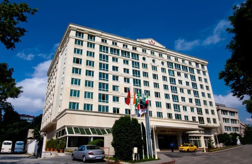 Topkapi Hotel | Experience Akgun Istanbul Hotel: 5-Star Oceanfront Bliss