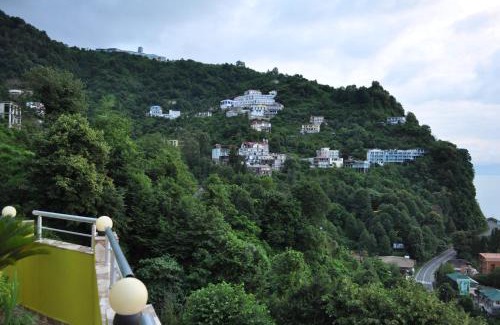 Kvariati House | Top-Rated Akhmed Guest House with Ocean View Amenities