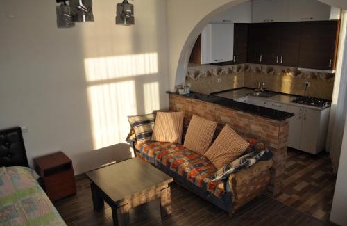Kvariati House | Top-Rated Akhmed Guest House with Ocean View Amenities