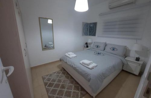 Arad House | Relax at Akhva Accommodation Unit with Oceanfront Views