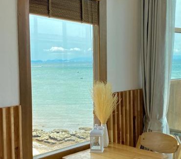 Koh Lan Villa | Beachfront Bliss at Akina Beach Resort KohLarn