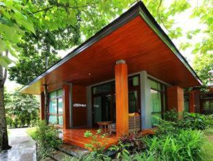 Satun Resort | Indulge at AKIRA Lipe Resort: Oceanfront Bliss Awaits