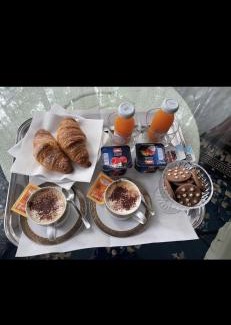 Zona LIII Tomba di Nerone Bed & Breakfast | Family-Friendly Retreat at AKIRE: Rated 8/10 by Guests