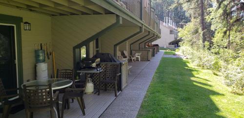 East Kootenay Resort | Ideal Family Lake Retreat at Akiskinook Resort!