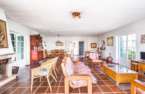 Fornos Apartment | Akivillas Meco Unwind