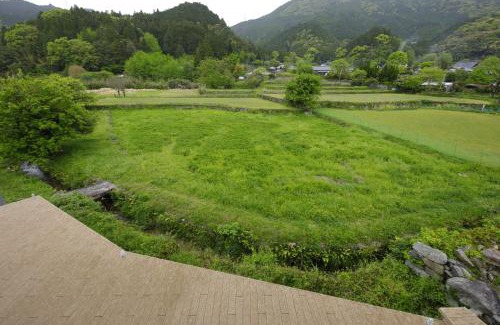 Asakura Apartment | Eco-Friendly Retreat at Akizukinoyado Tsuki No Hanare