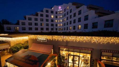Eski Lara Hotel | Discover Akra V Hotel: Oceanfront Retreat with Great Amenities