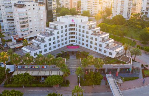 Eski Lara Hotel | Discover Akra V Hotel: Oceanfront Retreat with Great Amenities