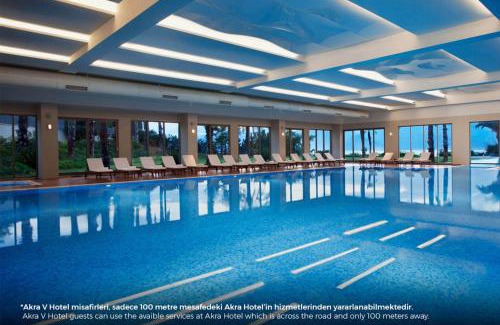 Eski Lara Hotel | Discover Akra V Hotel: Oceanfront Retreat with Great Amenities