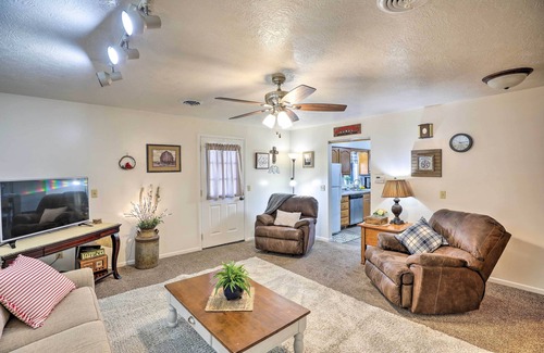 Akron Apartment | Akron Apartment with Balcony - Perfect for Outdoor Lovers!