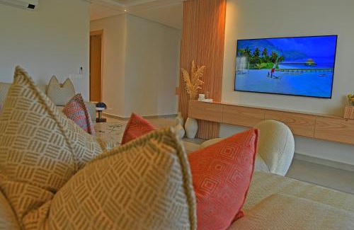 Cabo Negro Apartment | Inviting AKS Home Appart 1 with Oceanfront Pool Access