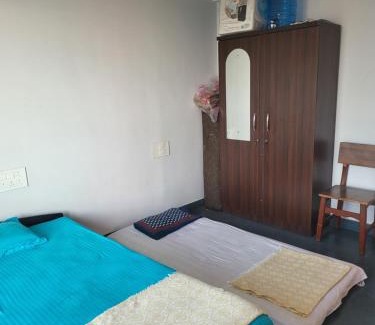 Sangli Apartment | Budget-Friendly Akshay Homestay: Family-Oriented Getaway