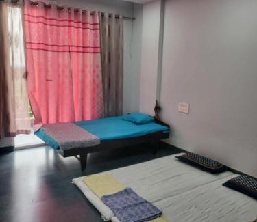 Sangli Apartment | Budget-Friendly Akshay Homestay: Family-Oriented Getaway
