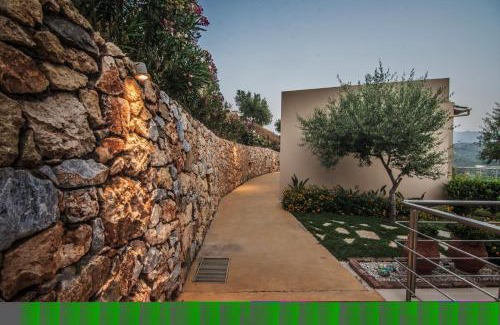 Agia Apartment | Accessible Aksos Suites with Ocean Views and Great Amenities