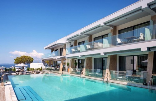 Toroni Hotel | Oceanfront Bliss at Akti Toroni Boutique Hotel - Rated 9/10