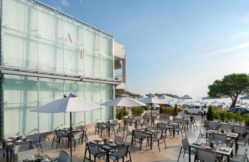 Toroni Hotel | Oceanfront Bliss at Akti Toroni Boutique Hotel - Rated 9/10